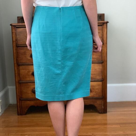 LOFT Blue Pencil Skirt, Size 6 - Picture 2 of 5